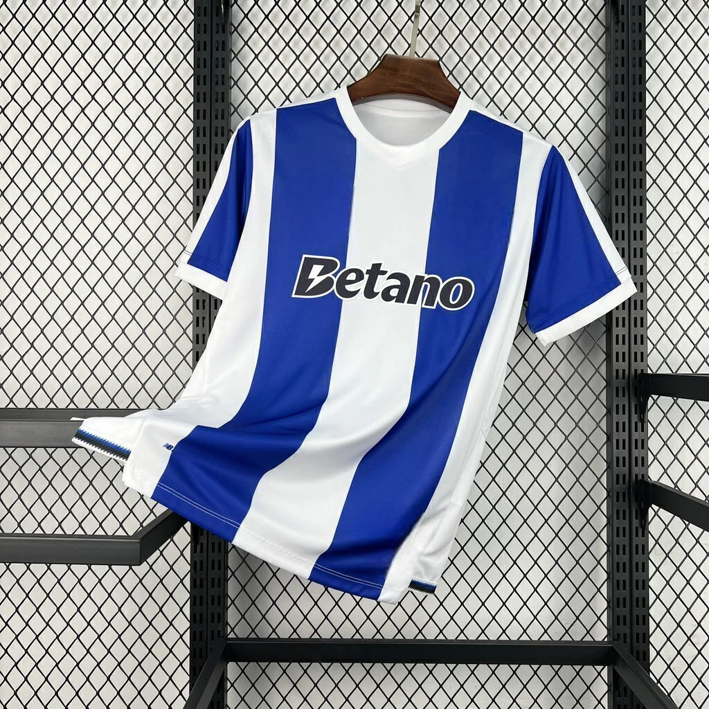Camiseta Porto 26-27, Local