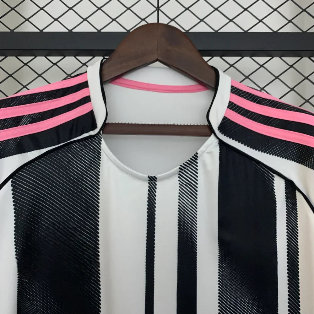 Camiseta Juventus 25-26, Local  (ENTREGA EN 24-72 HORAS)