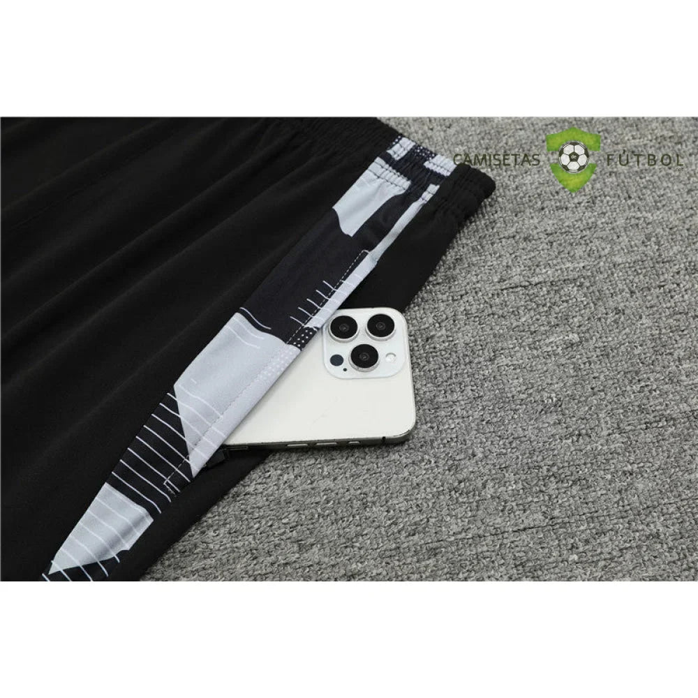 Chandal Manchester United 24-25, media cremallera, Modelo 4