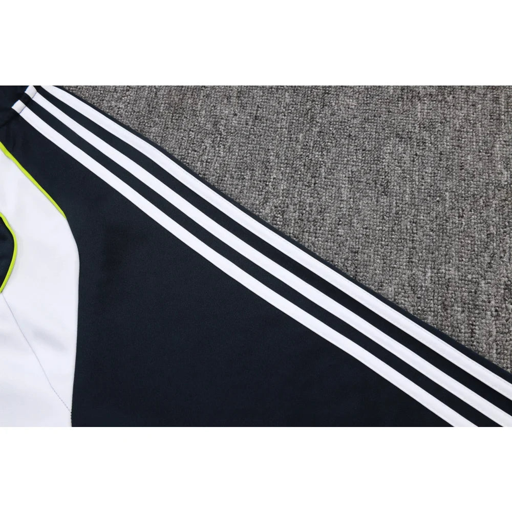 Chandal R.M. 25-26, cremallera completa, Modelo 10  (ENTREGA EN 24-72 HORAS)