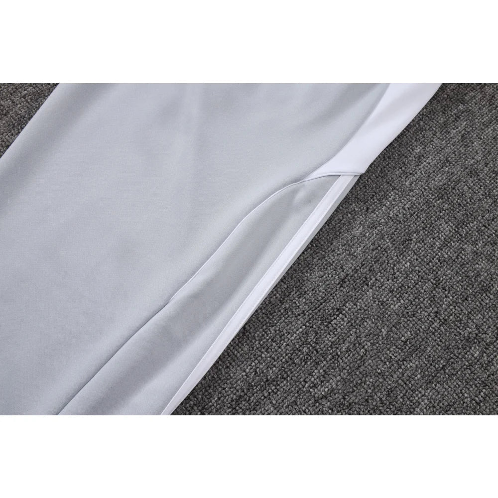Chandal R.M. 25-26, cremallera completa, Modelo 14 (ENTREGA EN 24-72 HORAS)
