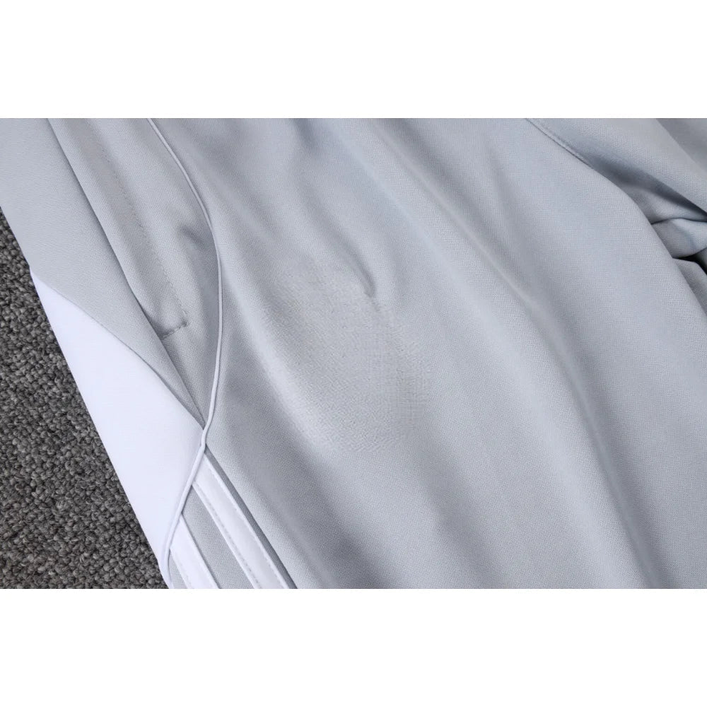 Chandal R.M. 25-26, cremallera completa, Modelo 14 (ENTREGA EN 24-72 HORAS)