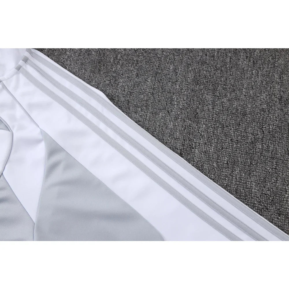 Chandal R.M. 25-26, cremallera completa, Modelo 14 (ENTREGA EN 24-72 HORAS)