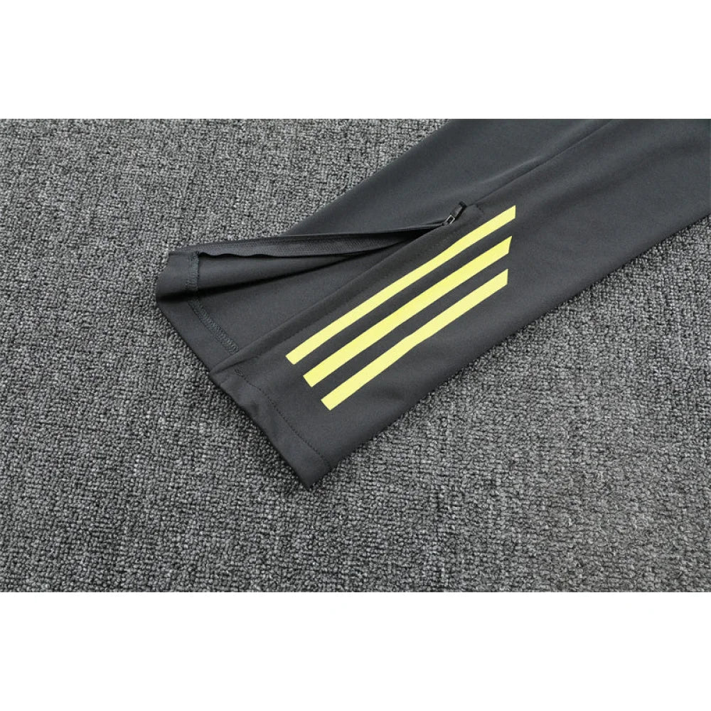 Chandal R.M. 25-26, media cremallera, Modelo 8