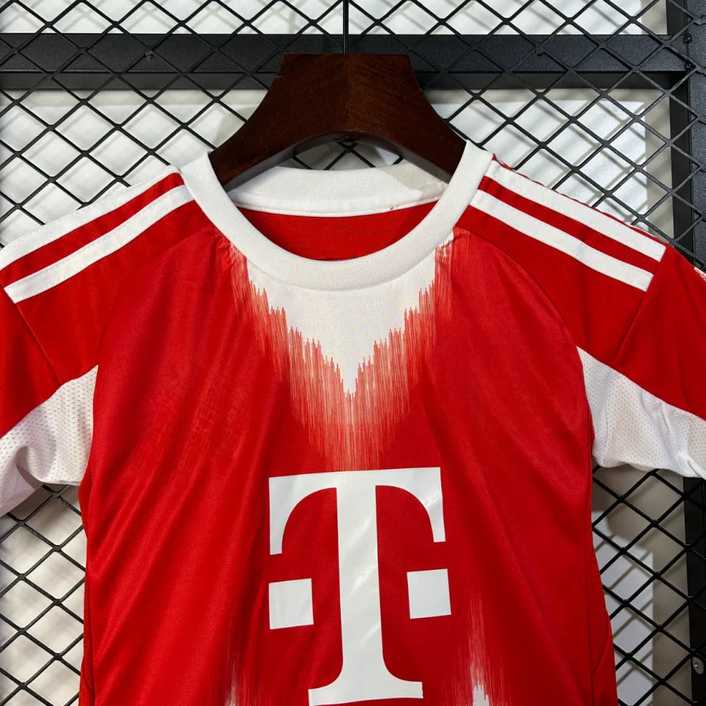 Equipación Bayern Munich 25-26, Local, Niño
