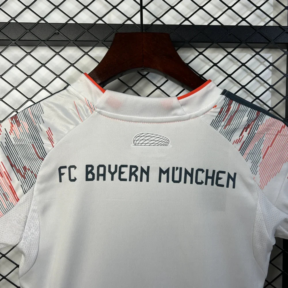 Equipación Bayern Munich 25-26, Visitante, Niño