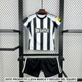 Equipación Newcastle 25-26, Local, Niño