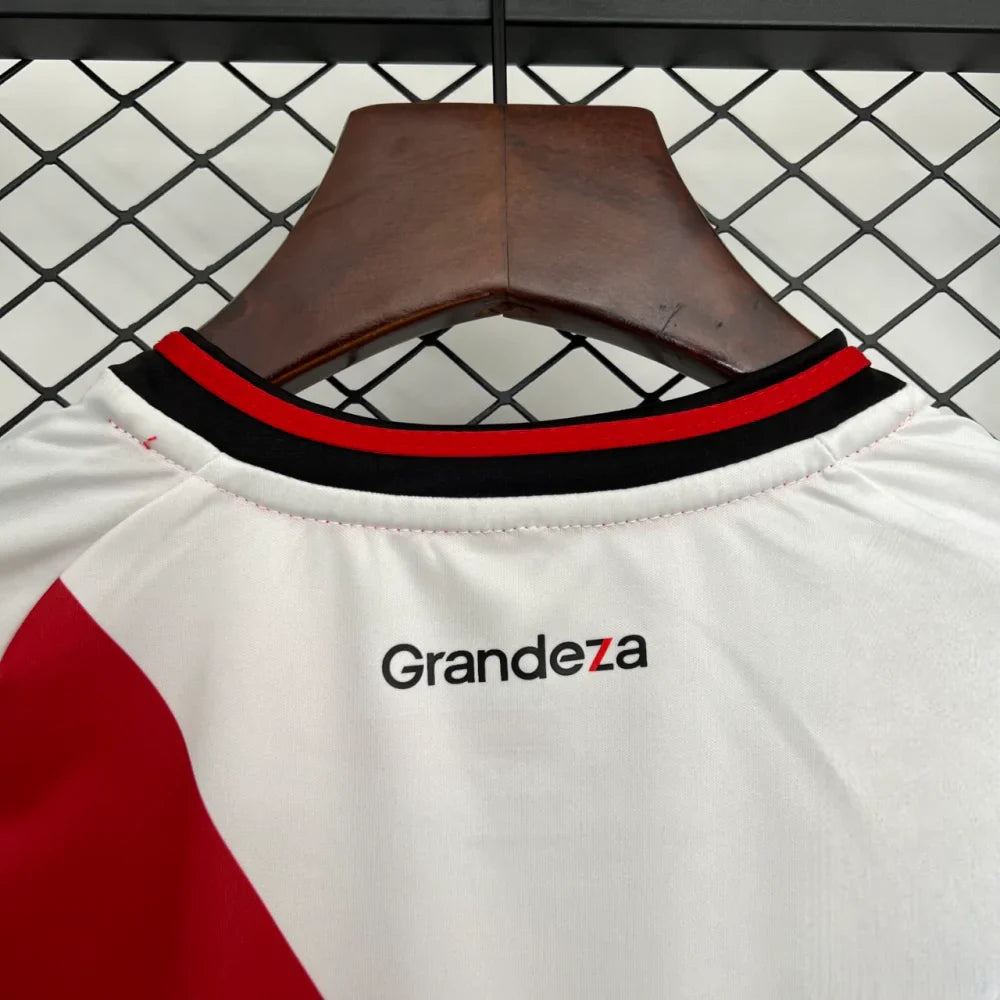 Equipación River Plate 25-26, Local, Niño