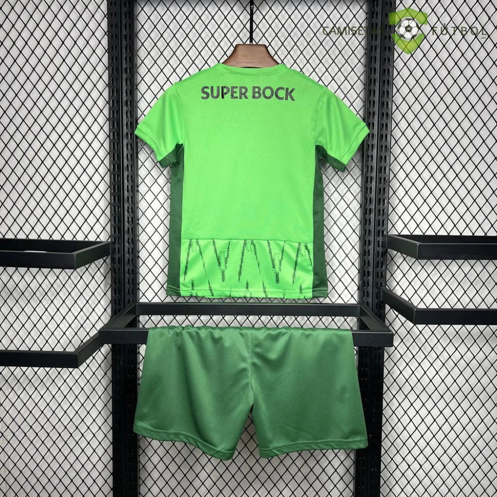 Equipación Sporting Portugal 24-25, 3ª Equipación, Niño