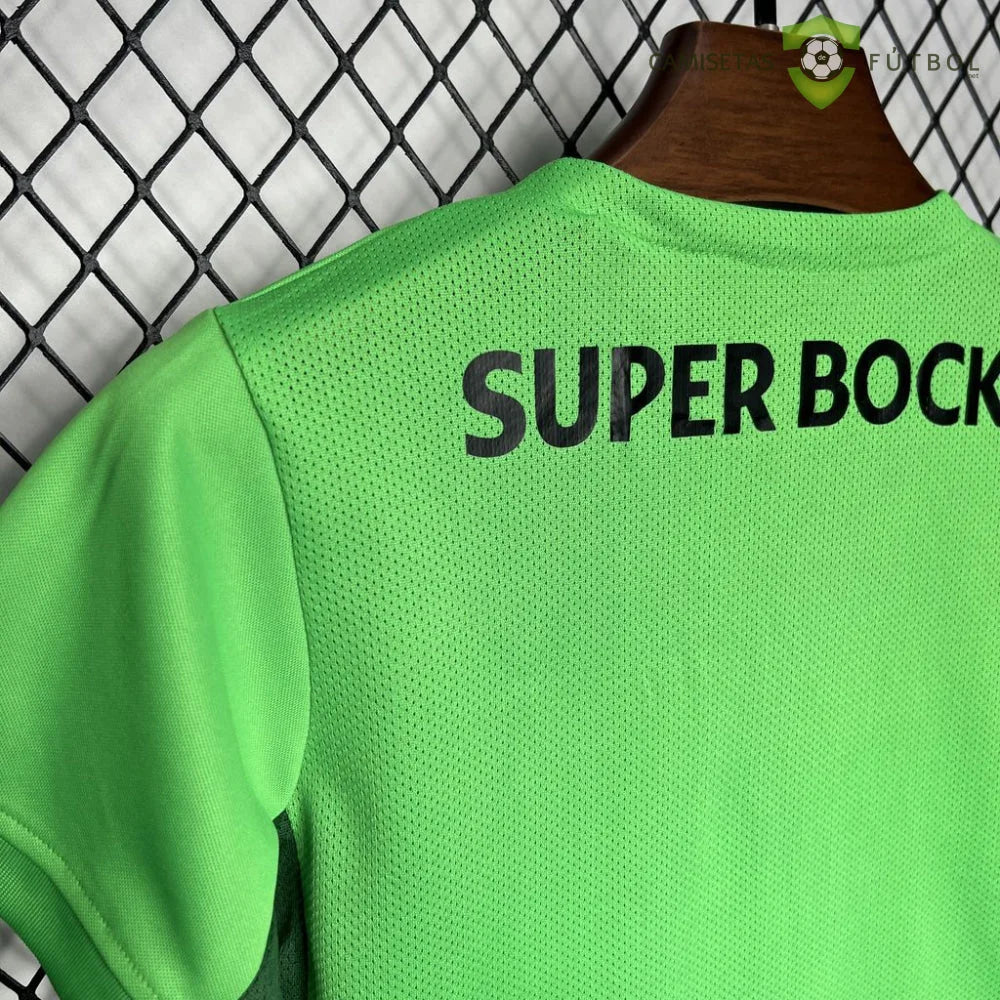Equipación Sporting Portugal 24-25, 3ª Equipación, Niño
